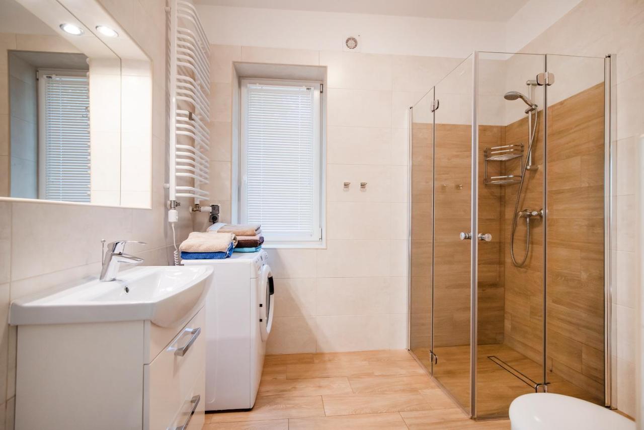 Apartament Pod Zaglem Z Widokiem Na Jezioro, Oczy Mazur Giżycko Εξωτερικό φωτογραφία